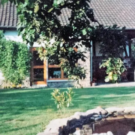 In Bernsfeld Mit Grossem Garten Holiday home